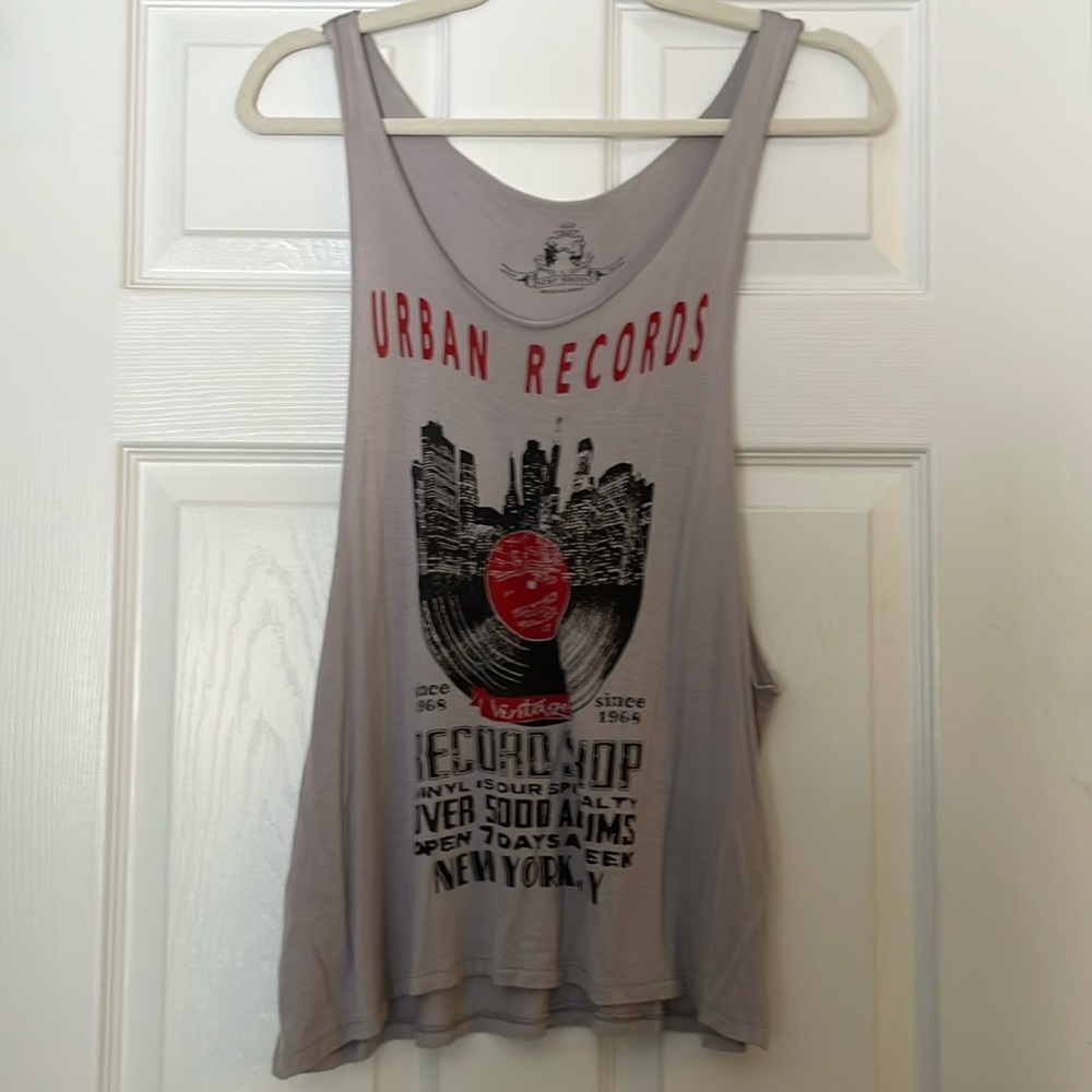 Gray long tank
